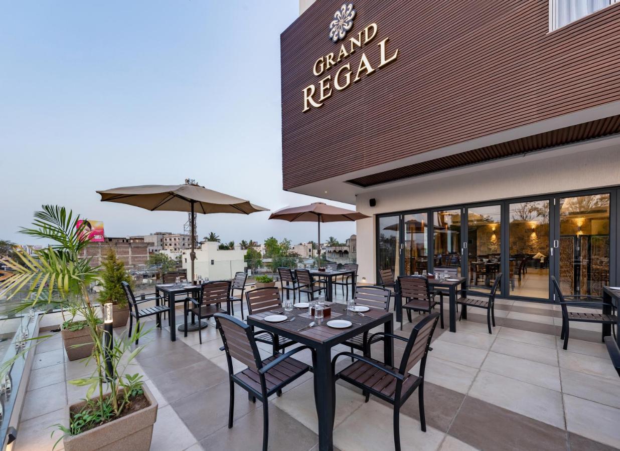 Grand Regal Hotel Chandoli Exterior photo